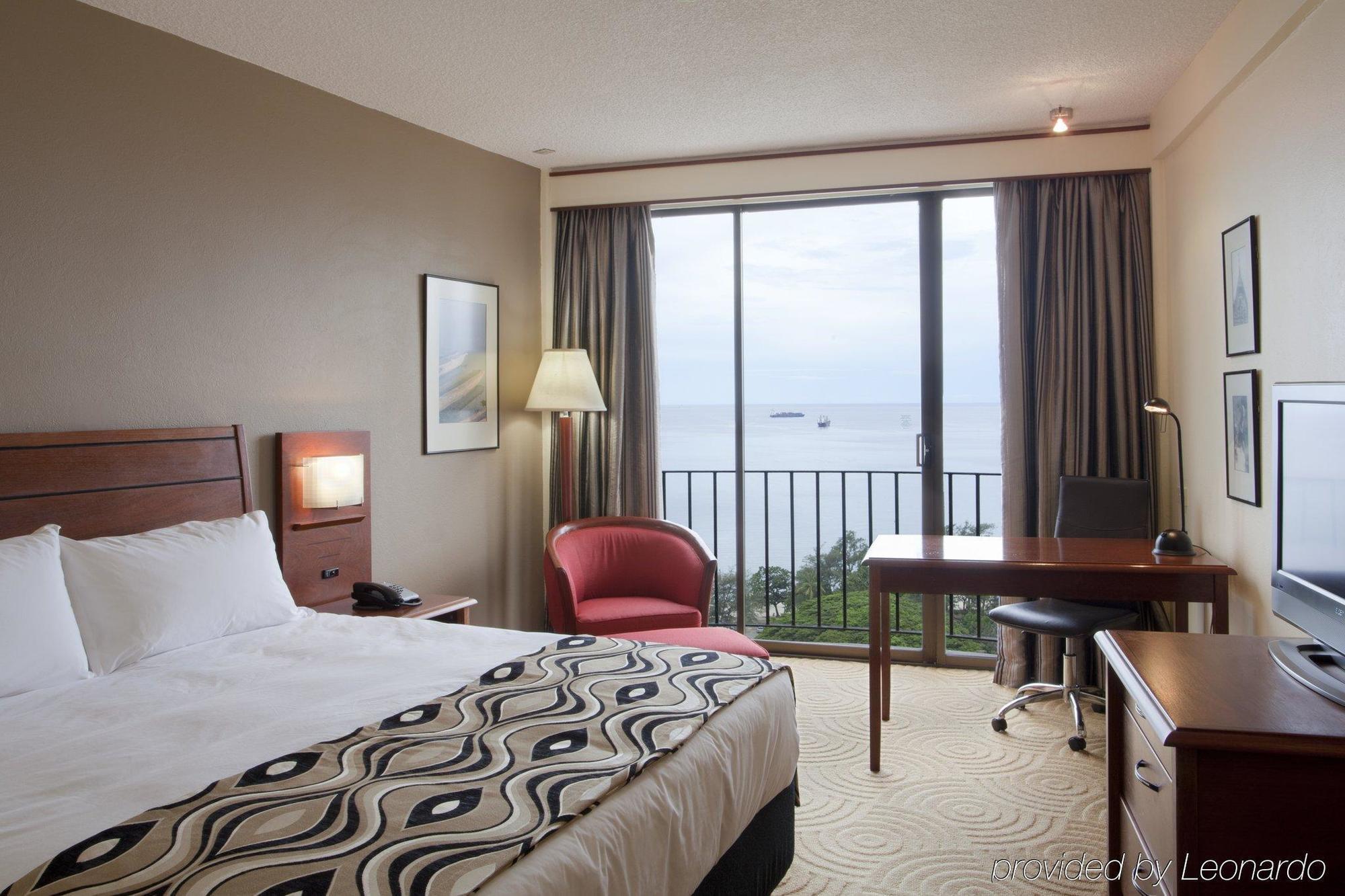 Crown Hotel Port Moresby Oda fotoğraf